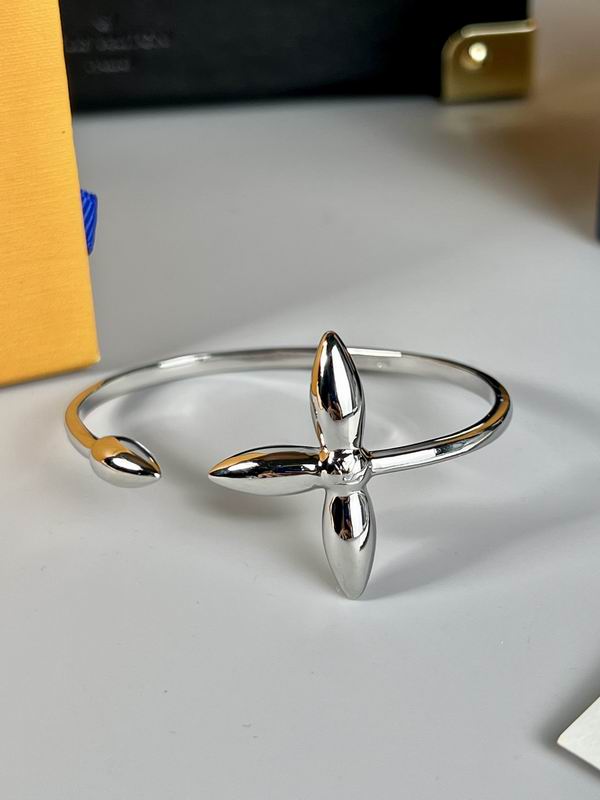 LV Bracelet 03lyr182